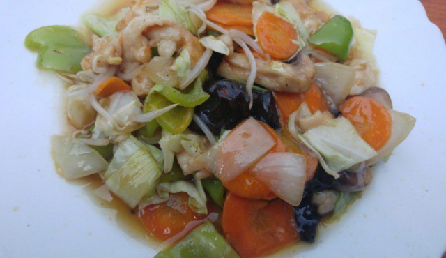 Exquisite Chinese-Style Chicken with Vegetables