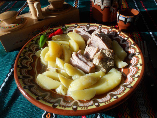 Classic Pork with Potatoes