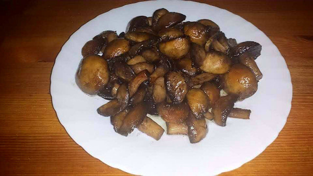 Pan Fried Mushrooms with Butter