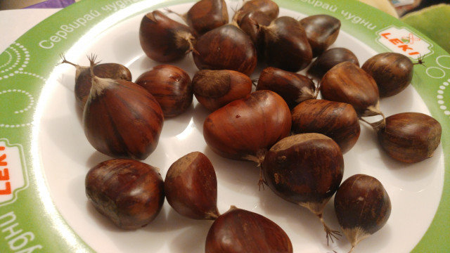 Tasty Boiled Chestnuts