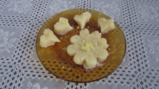 Lemon Semolina Halva