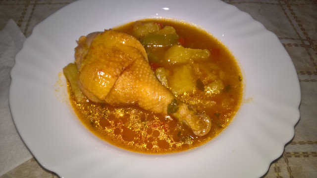 Tasty Chicken Stew with Potatoes