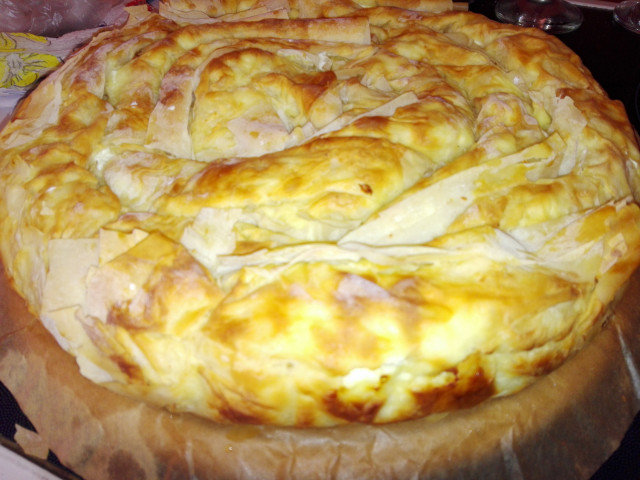 Phyllo Pastry with Ready-Made Sheets and Flour
