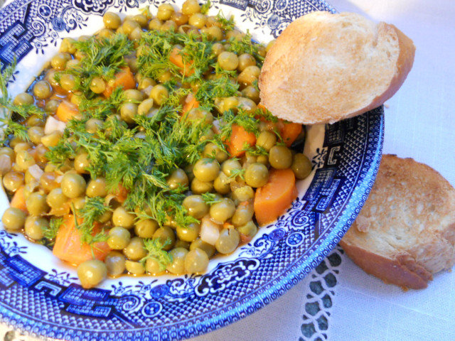 Traditional Stew with Peas