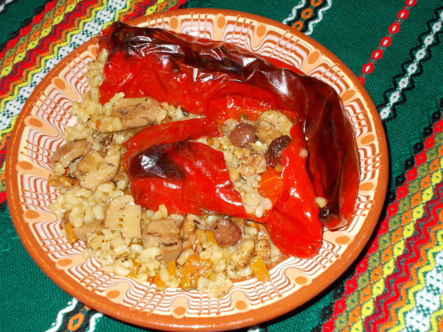 Vegan Stuffed Peppers with Rice, Mushrooms and Walnuts