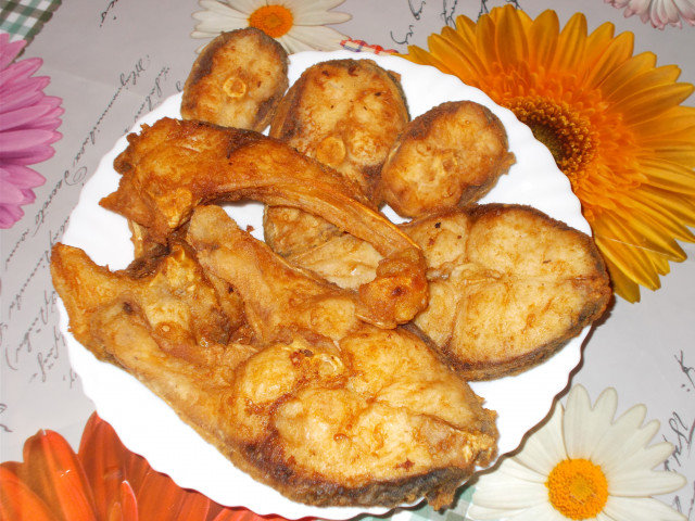 Fried Silver Carp with Garlic Flavor