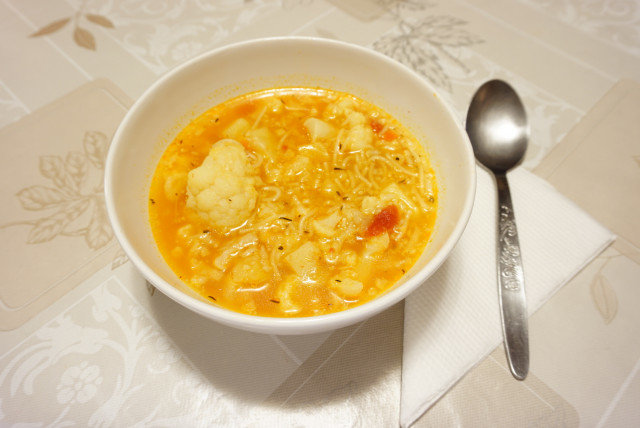 Lean Cauliflower Soup