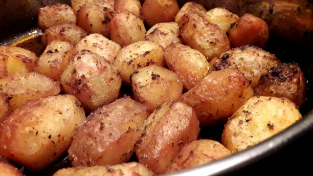 Baked Potatoes with Indian Spices