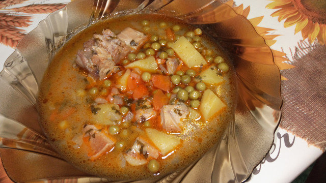 Pork with Potatoes, Peas and Carrots