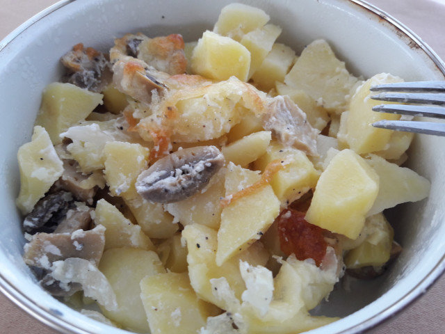 Casserole with Boiled Potatoes and Mushrooms