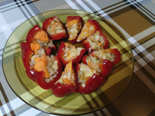 Bell Peppers Stuffed with Cabbage and Carrots