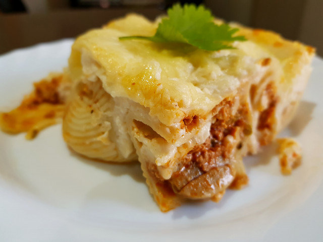 Oven-Baked Lumaconi with a Great Filling