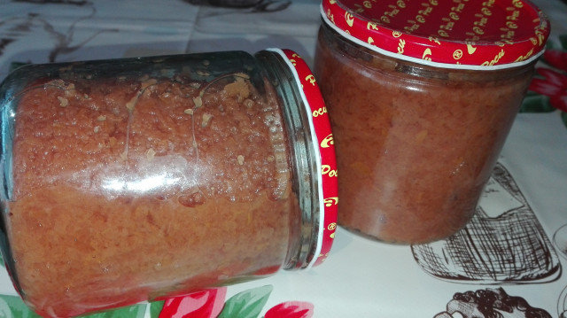 Oven-Baked Quince Jam