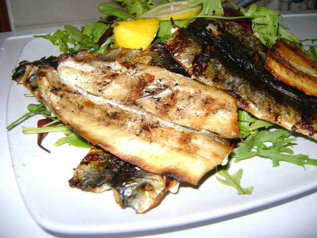 Grilled Herring Fillet with a Salad Mix