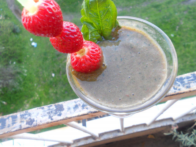 Strawberry and Spinach Smoothie