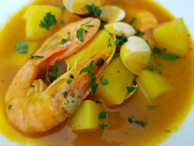 Mediterranean Clam and Shrimp Soup