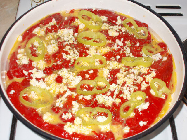 Lazy Burek Peppers with Cheese, Feta and Eggs