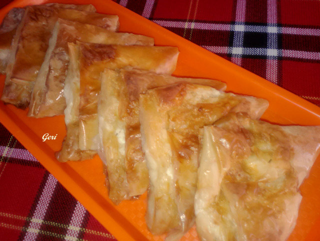 Triangular Phyllo Pastries with Ready-Made Sheets