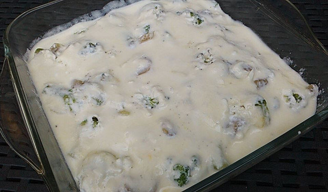 Healthy Casserole with Broccoli and Potatoes