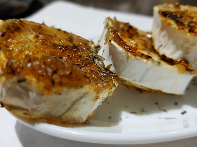 Baked Goat Cheese with Honey and Thyme