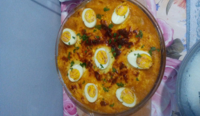 Casserole with Mince, Mashed Potatoes and Eggs