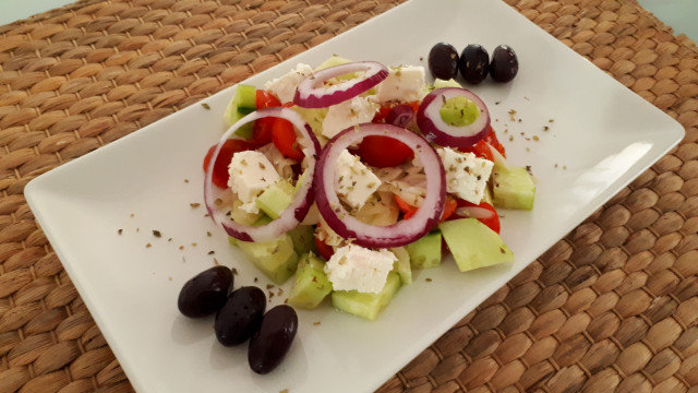 Greek Salad with Kritharaki Pasta