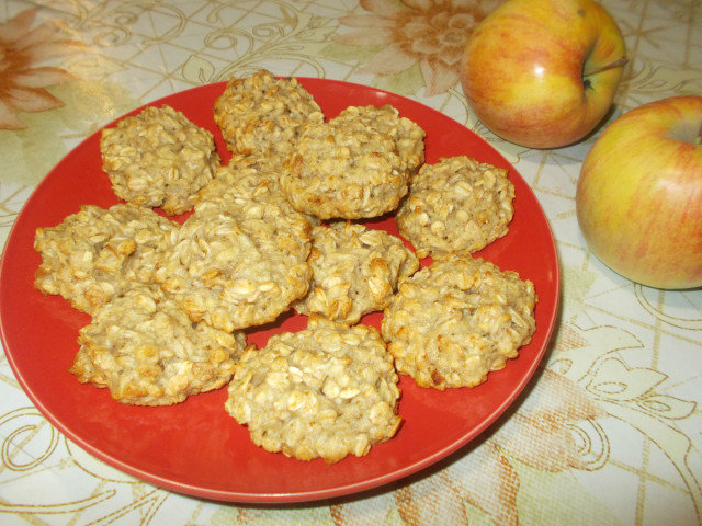 Oatmeal Apple Biscuits