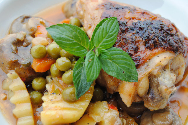Oven-Baked Chicken with Vegetables
