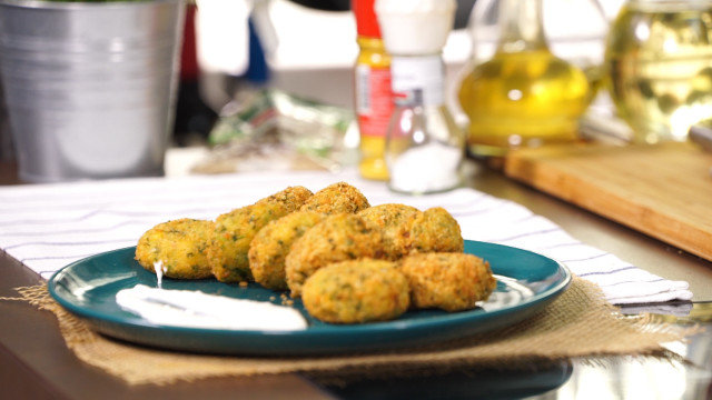 Homemade Falafels with Beans and Chickpeas