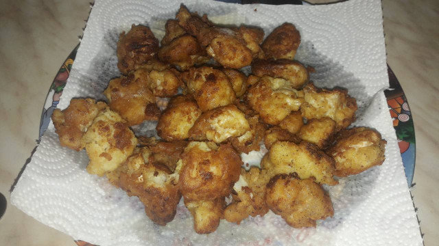 Breaded Cauliflower Appetizer with Eggs and Flour