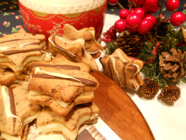 Christmas Cappuccino Star Cookies