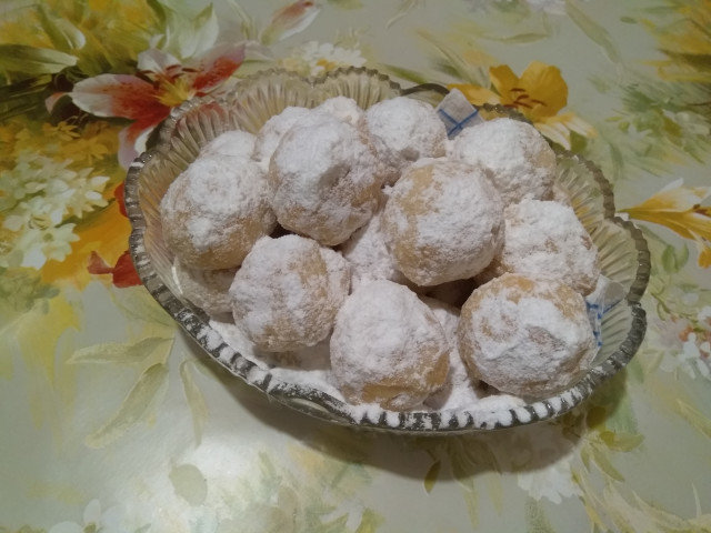 Snowballs with Turkish Delight