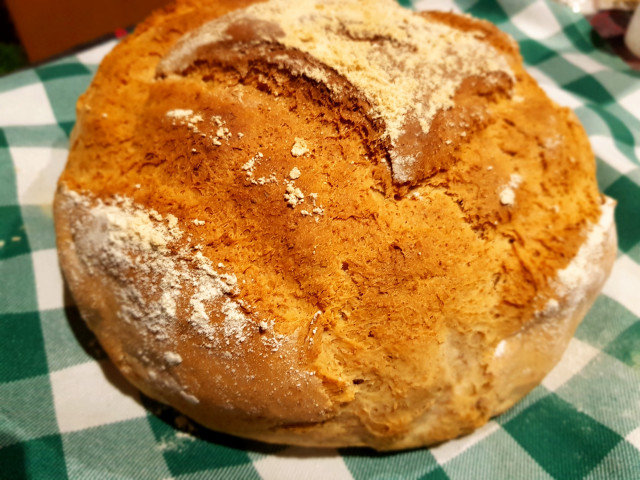 Rustic Bread with Spelt and White Flour