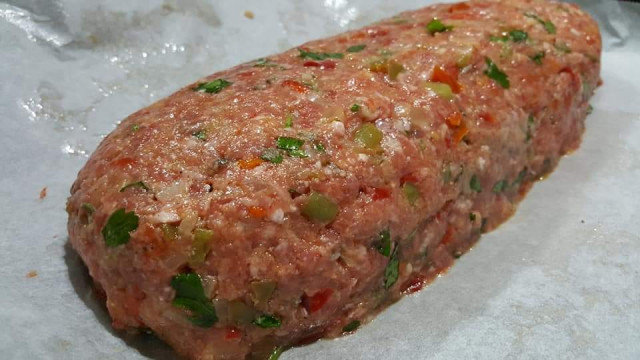 Minced Meat and Vegetable Roll