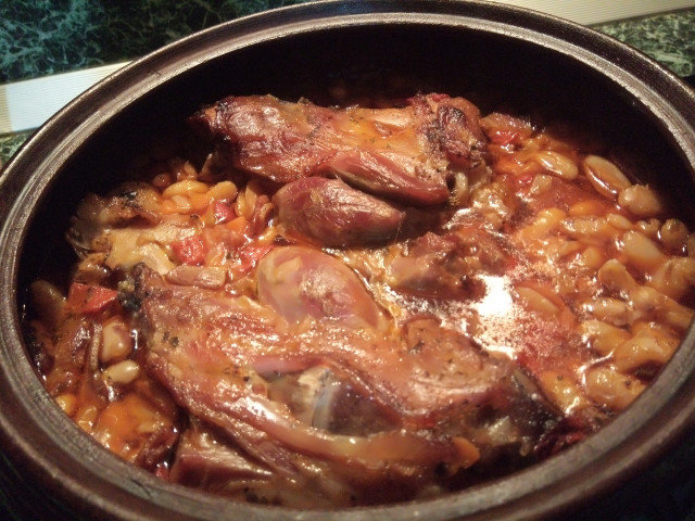 Pork Shank and Beans in a Clay Pot