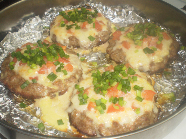 Minced Meat Nests with Delicious Stuffing