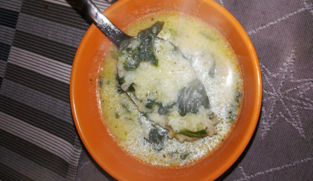 Classic Spinach Soup