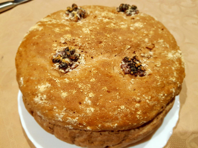 Village-Style Bread with Walnuts and Wine