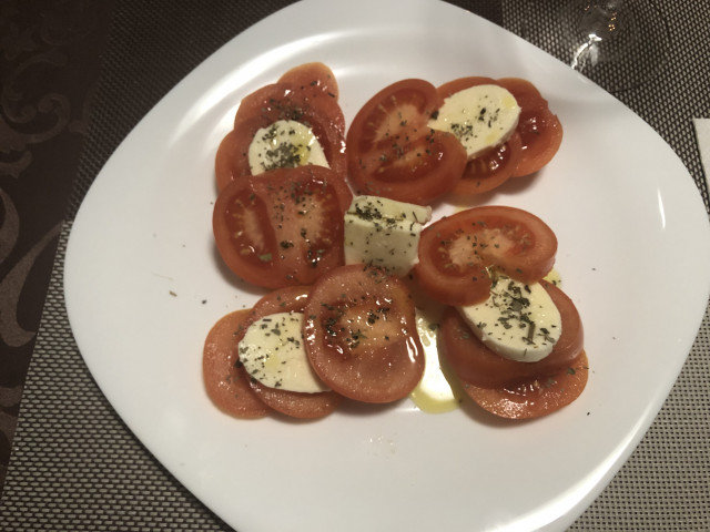 Tomatoes with Mozzarella