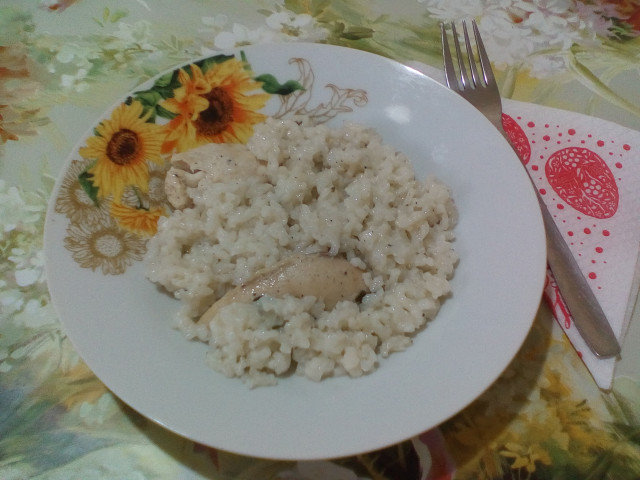 White Rice with Chicken in the Oven
