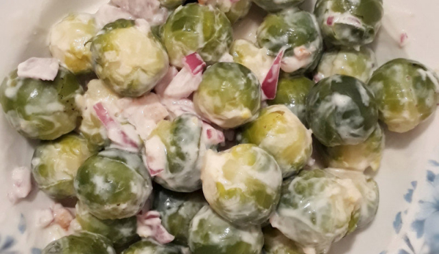 Brussels sprouts with Vegan White Sauce