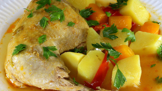 Village-Style Stew with Chicken Drumsticks