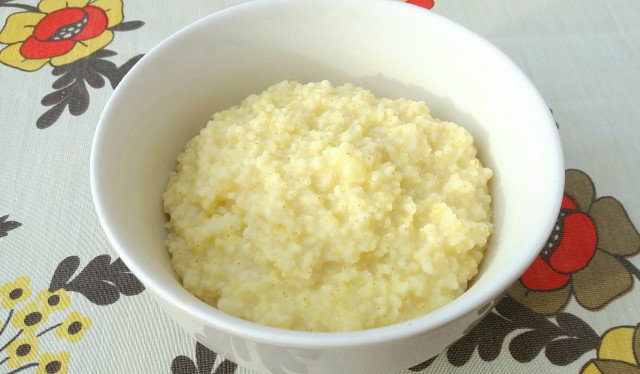 Dietary Breakfast with Millet and Honey for Weight Loss