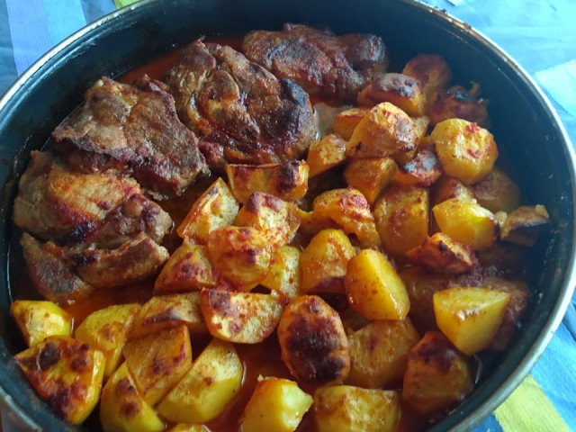 Pork Chops with Baked Potatoes