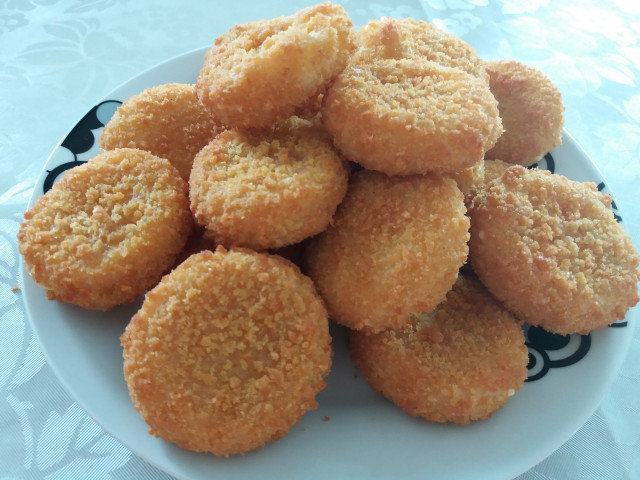 Fluffy Breaded Cheeses