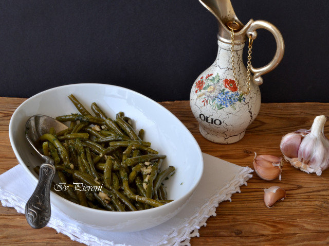 Steamed Green Beans with Garlic