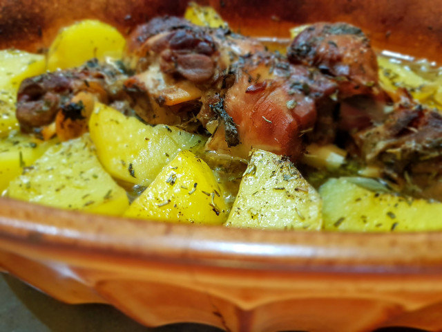 Lamb with Potatoes in a Guvec Pot