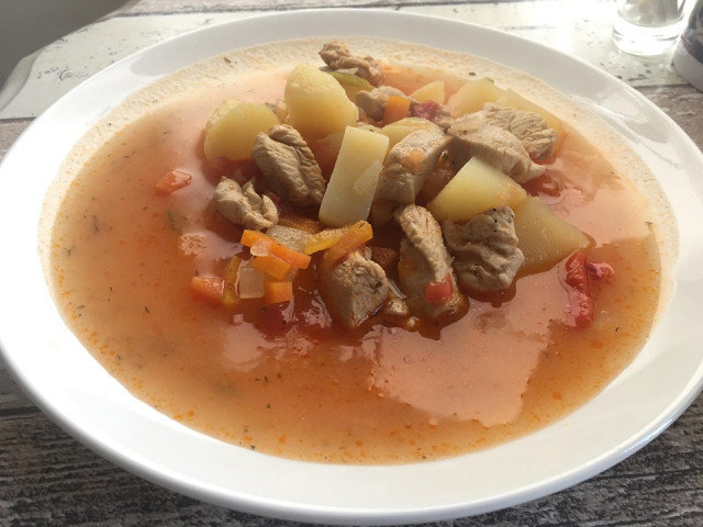 Potato Stew with Chicken and Garlic