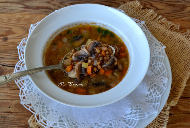 Lentil and Mushroom Soup
