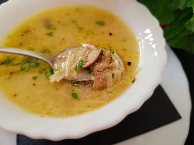 Duck Soup with Vermicelli